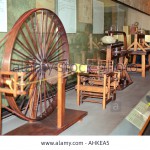 inventions-by-leonardo-da-vinci-at-the-museum-in-vinci-tuscany-italy-AHKEA5