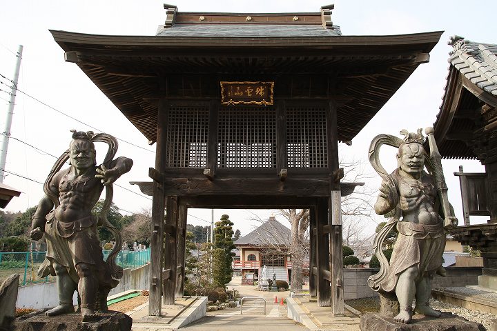 牛久の観音堂は牛久宿の正源寺。